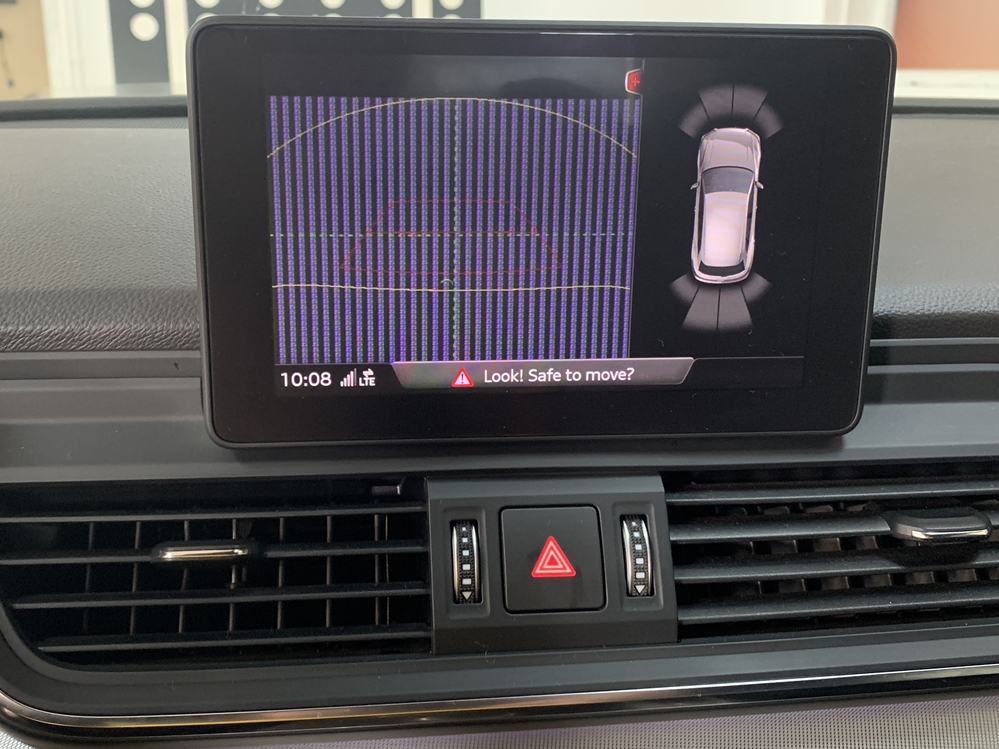 Activare 9 - Audi Q5 FY 2017 Instalare Camera Marsarier Originala In Maner Highline Montare 9 - Audi Q5 FY 2017 Instalare Camera Marsarier Originala In Maner Highline