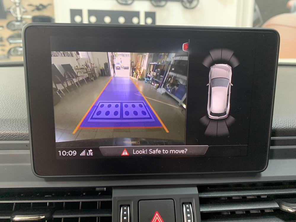Activare 10 - Audi Q5 FY 2017 Instalare Camera Marsarier Originala In Maner Highline Montare 10 - Audi Q5 FY 2017 Instalare Camera Marsarier Originala In Maner Highline