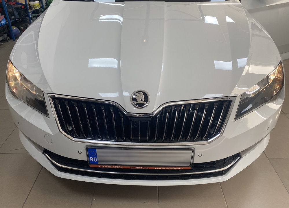 Montare 2 - Skoda Superb 3 III 2017 Instalare Camera Mers Inapoi Originala Highline In Maner