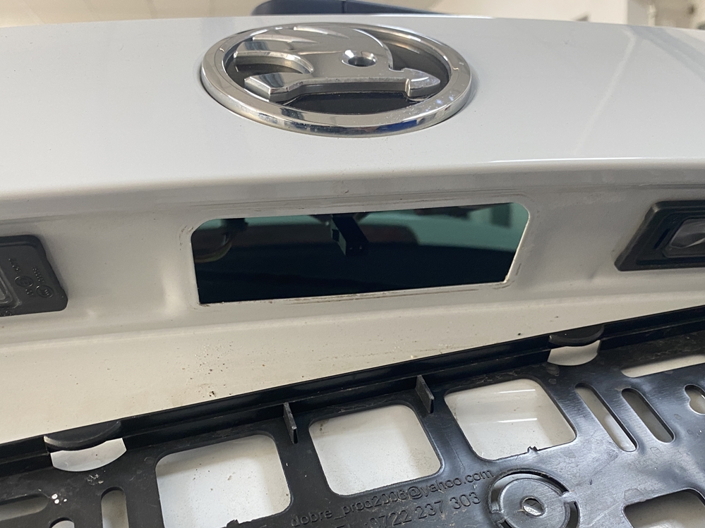 Montare 4 - Skoda Superb 3 III 2017 Instalare Camera Mers Inapoi Originala Highline In Maner