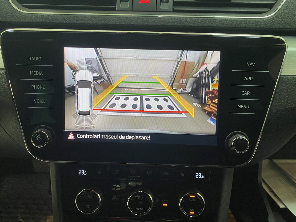 Montare 10 - Skoda Superb 3 III 2017 Instalare Camera Mers Inapoi Originala Highline In Maner