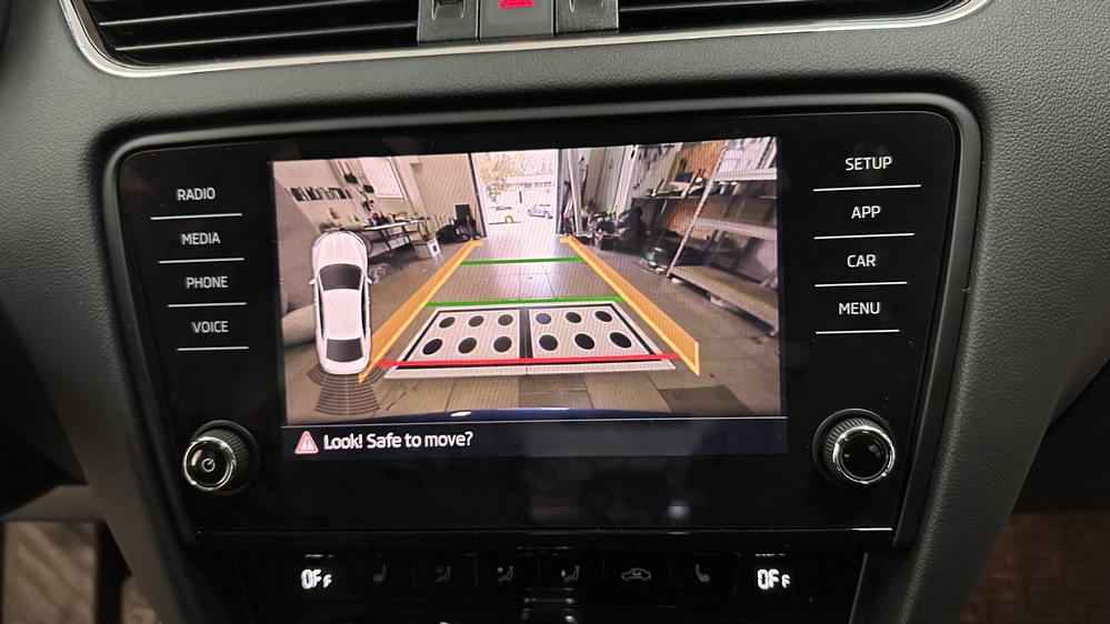 Activare 7 - Skoda Octavia 3 RS VRS 2019 Montaj Instalare Camera Spate Marsarier Originala Bucuresti Sector 1 2 3 4 5 6 Ilfov Montare 7 - Skoda Octavia 3 RS VRS 2019 Montaj Instalare Camera Spate Marsarier Originala Bucuresti Sector 1 2 3 4 5 6 Ilfov