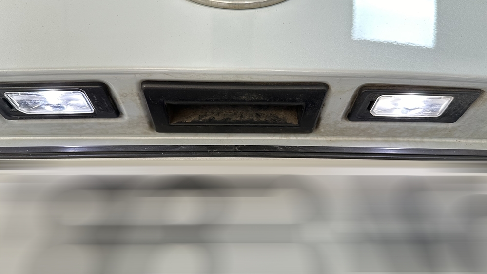 Montare 2 - VW Tiguan 2 AD1 2018 Montaj Instalare Camera Spate Marsarier Originala Bucuresti Sector 1 2 3 4 5 6 Ilfov