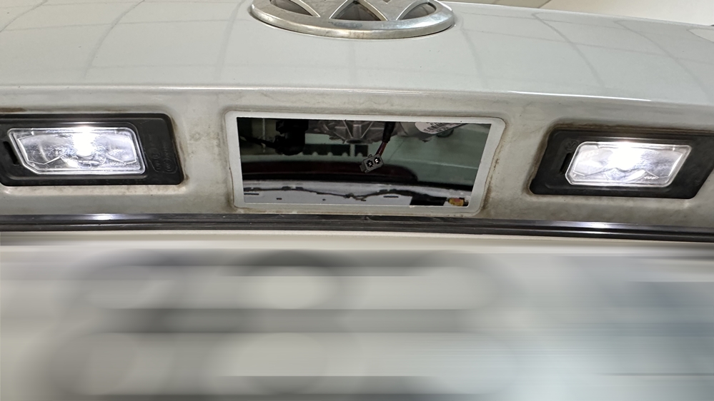 Montare 3 - VW Tiguan 2 AD1 2018 Montaj Instalare Camera Spate Marsarier Originala Bucuresti Sector 1 2 3 4 5 6 Ilfov