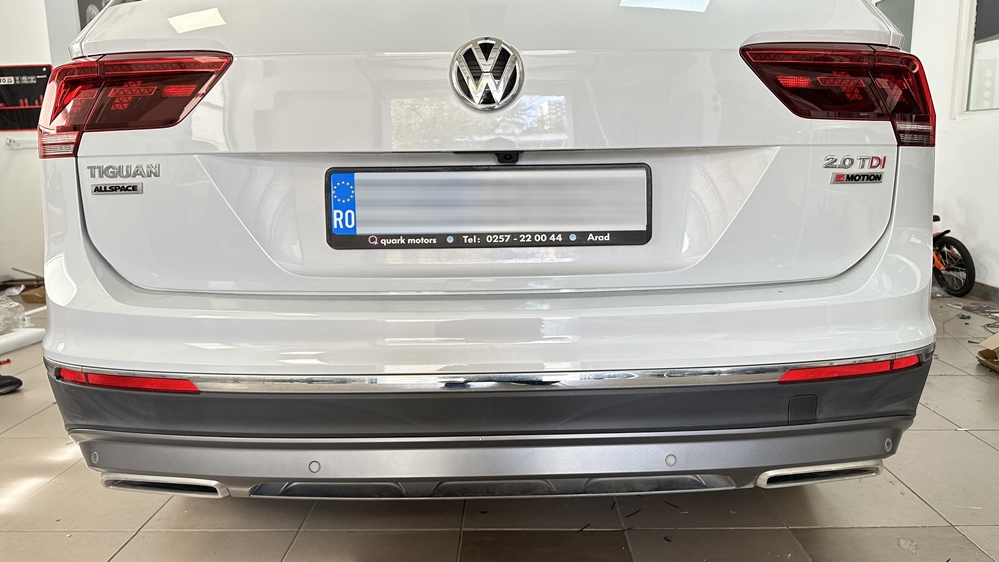 Montare 4 - VW Tiguan 2 AD1 2018 Montaj Instalare Camera Spate Marsarier Originala Bucuresti Sector 1 2 3 4 5 6 Ilfov