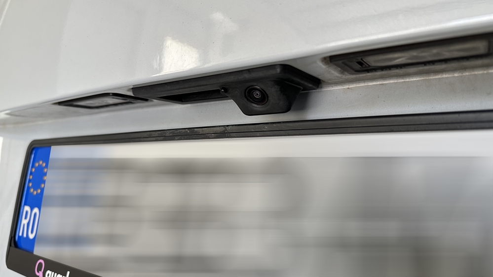 Montare 5 - VW Tiguan 2 AD1 2018 Montaj Instalare Camera Spate Marsarier Originala Bucuresti Sector 1 2 3 4 5 6 Ilfov