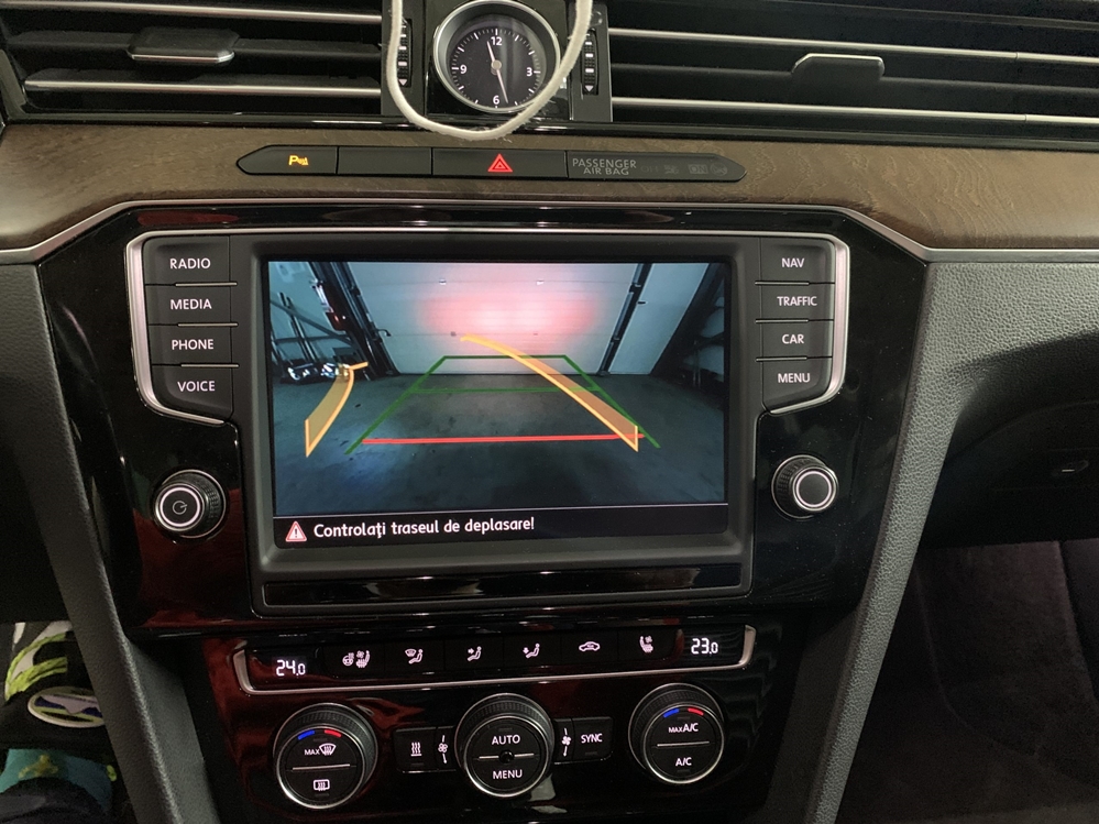 Activare 4 - VW Passat B8 3G 2016 Instalare Camera Marsarier Highline Spate Flip In Emblema Montare 4 - VW Passat B8 3G 2016 Instalare Camera Marsarier Highline Spate Flip In Emblema