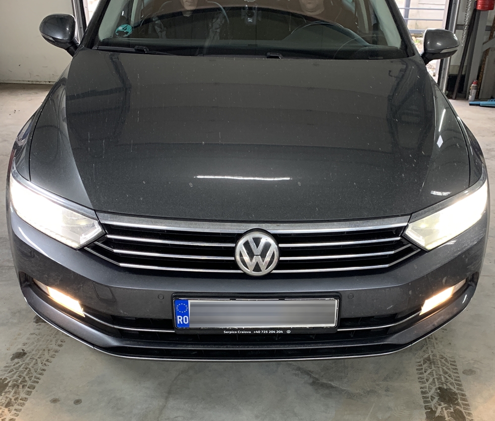 Activare 2 - VW Passat B8 2016 Instalare Camera Marsarier Highline Spate Flip In Emblema Montare 2 - VW Passat B8 2016 Instalare Camera Marsarier Highline Spate Flip In Emblema