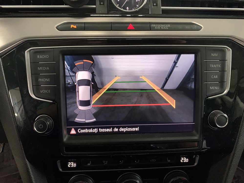 Activare 3 - VW Passat B8 2016 Instalare Camera Marsarier Highline Spate Flip In Emblema Montare 3 - VW Passat B8 2016 Instalare Camera Marsarier Highline Spate Flip In Emblema
