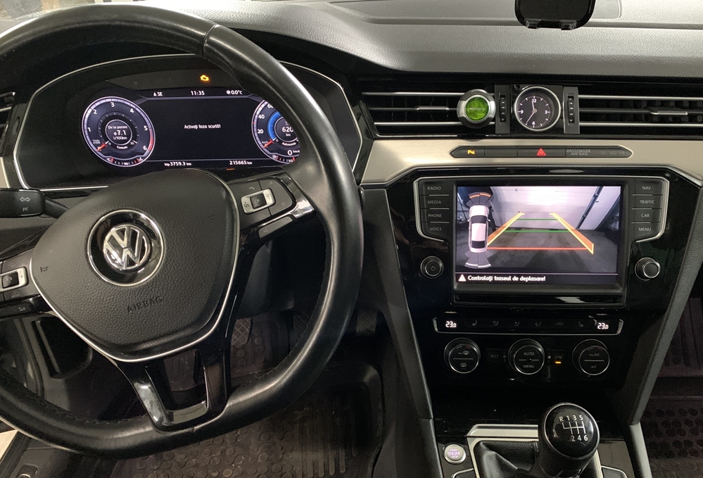Activare 4 - VW Passat B8 2016 Instalare Camera Marsarier Highline Spate Flip In Emblema Montare 4 - VW Passat B8 2016 Instalare Camera Marsarier Highline Spate Flip In Emblema