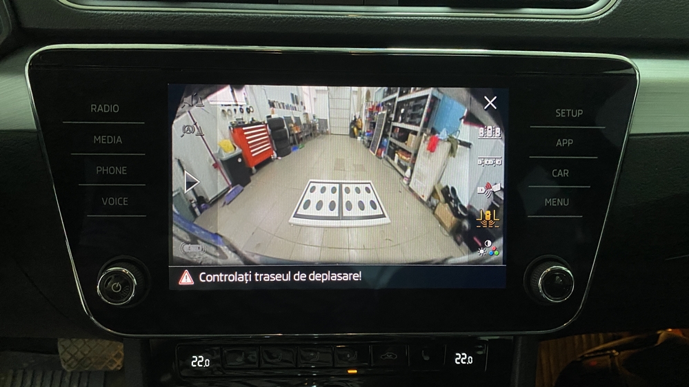 Activare 9 - Skoda Superb 3 III 2018 Instalare Camera Marsarier OEM OE Originala In Maner Spate Montare 9 - Skoda Superb 3 III 2018 Instalare Camera Marsarier OEM OE Originala In Maner Spate