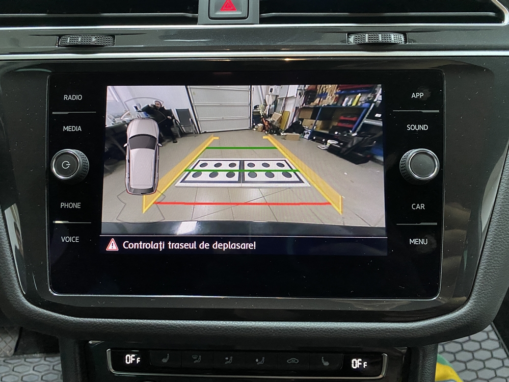 Montare 7 - VW Tiguan AD1 2017 Instalare Camera Spate Marsarier Originala Highline