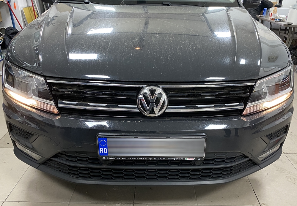 Montare 10 - VW Tiguan AD1 2017 Instalare Camera Spate Marsarier Originala Highline
