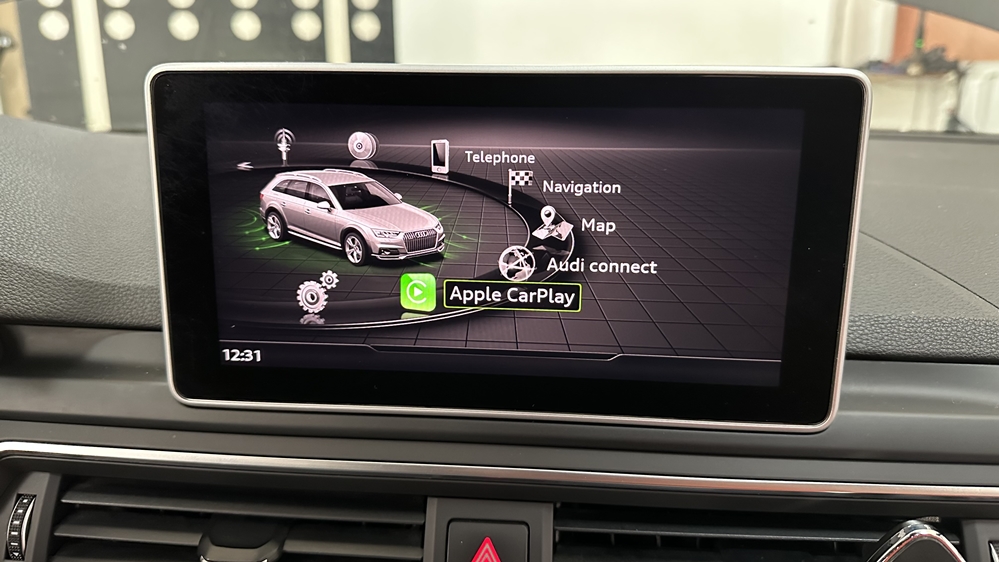 Activare 8 - Audi A4 B9 2017 Instalare Montare Camera Spate Marsarier Port USB Android Auto Apple Carplay Montare 8 - Audi A4 B9 2017 Instalare Montare Camera Spate Marsarier Port USB Android Auto Apple Carplay