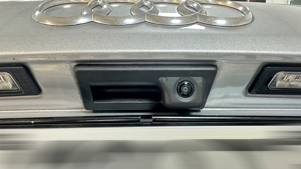 Montare 3 - Audi A4 B9 2018 Instalare Camera Spate Marsarier OEM Auto Hold Hill Hold Assist