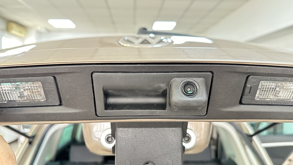 Montare 4 - VW Tiguan 5N 2015 Montare Camera Spate Marsarier OEM Highline Cu Linii De Ghidaj Mobile