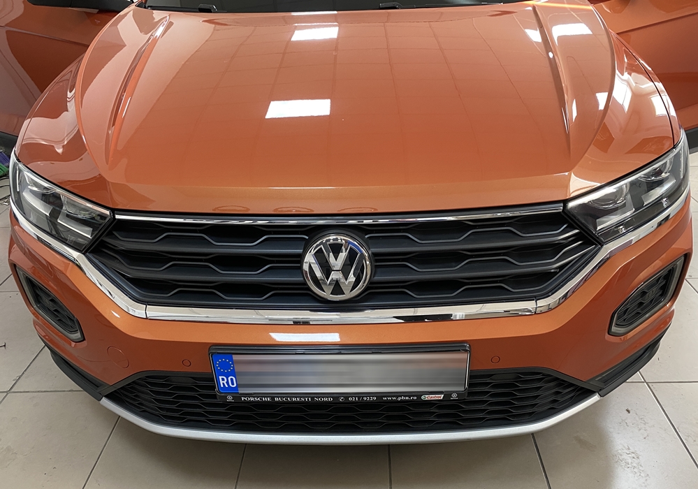 Montare 2 - VW T Roc 2019 Instalare Camera Video Marsarier Spate Highline Originala In Emblema 