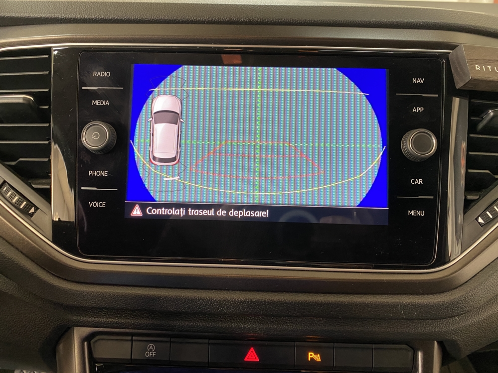 Montare 9 - VW T Roc 2019 Instalare Camera Video Marsarier Spate Highline Originala In Emblema 