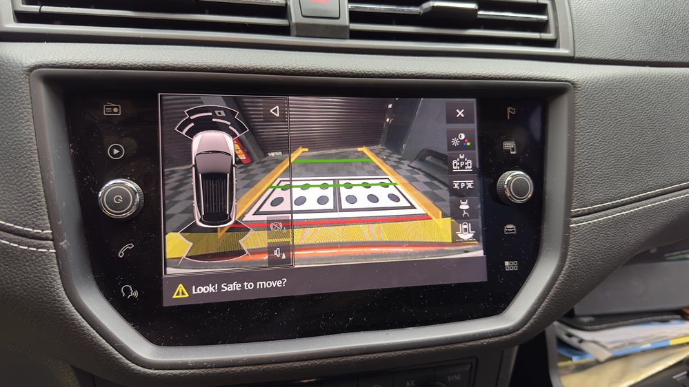Activare 5 - Instalare Camera Spate Marsarier Seat Arona 2018 Camera Originala Highline Bucuresti Montare 5 - Instalare Camera Spate Marsarier Seat Arona 2018 Camera Originala Highline Bucuresti