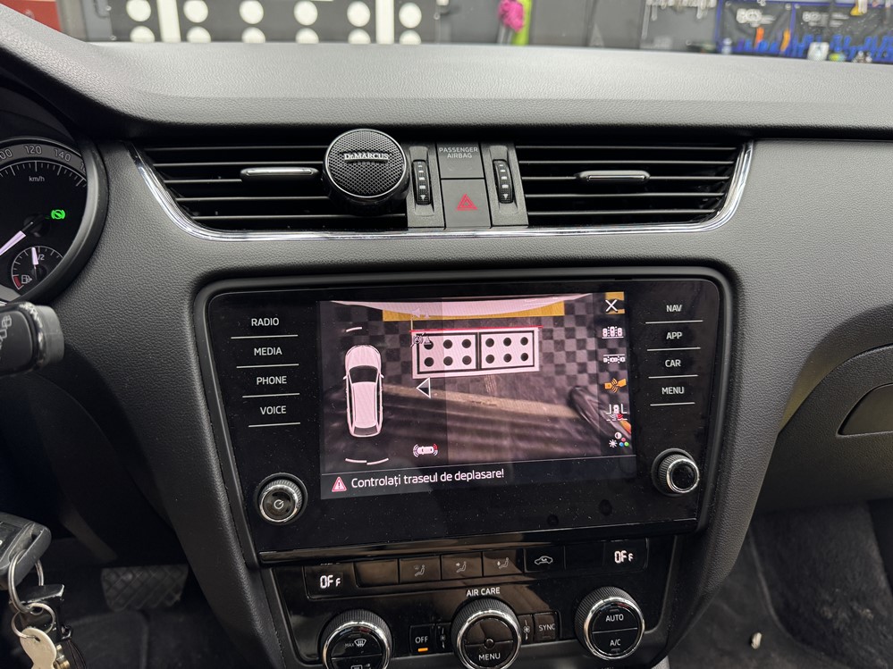 Montare 8 - Instalare Camera Spate Marsarier Skoda Octavia 3 2020 Camera Originala Highline Bucuresti