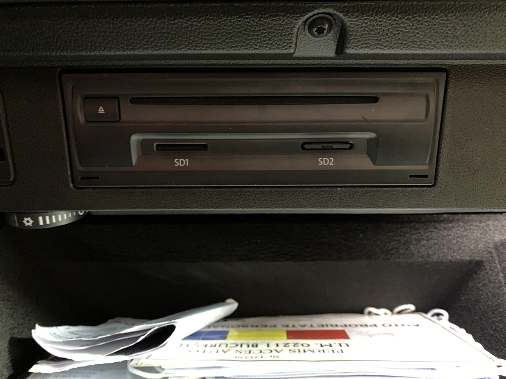 Activare 16 - VW Passat B8 2016 Instalare Camera Spate Marsarier Unitate MIB 2 APP Connect VW Montare 16 - VW Passat B8 2016 Instalare Camera Spate Marsarier Unitate MIB 2 APP Connect VW