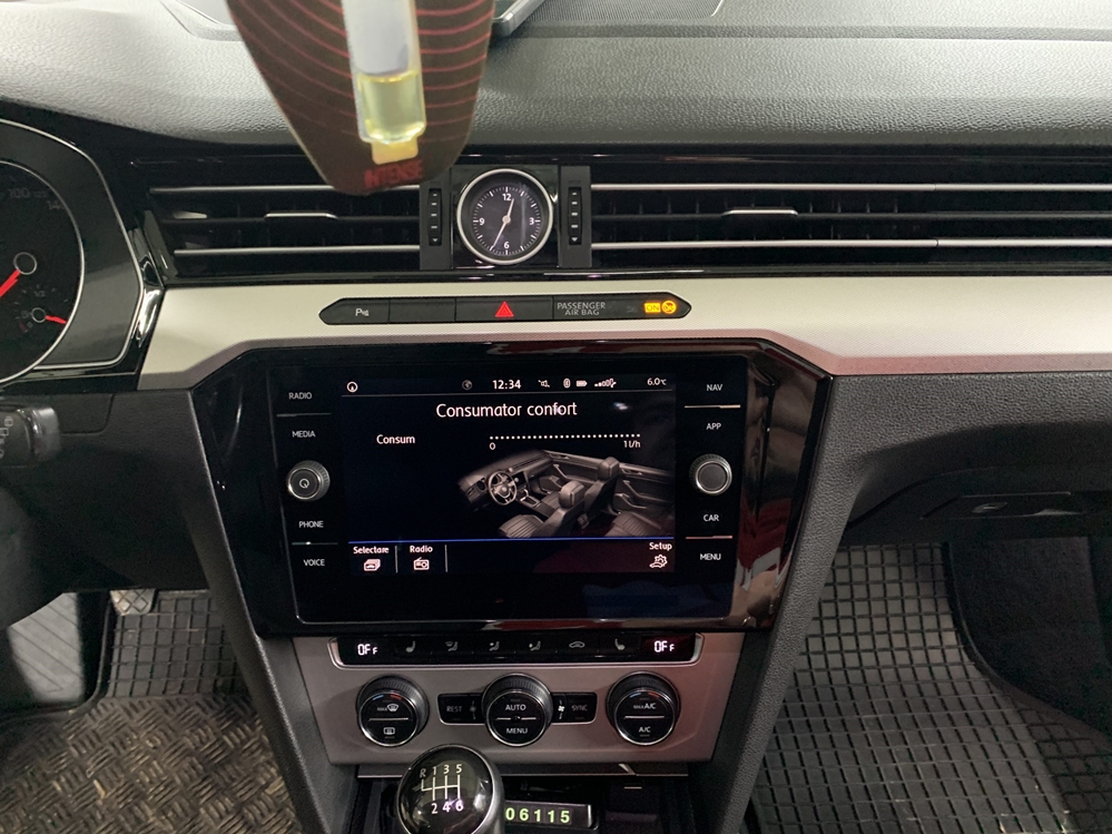 Activare 19 - VW Passat B8 2016 Instalare Camera Spate Marsarier Unitate MIB 2 APP Connect VW Montare 19 - VW Passat B8 2016 Instalare Camera Spate Marsarier Unitate MIB 2 APP Connect VW