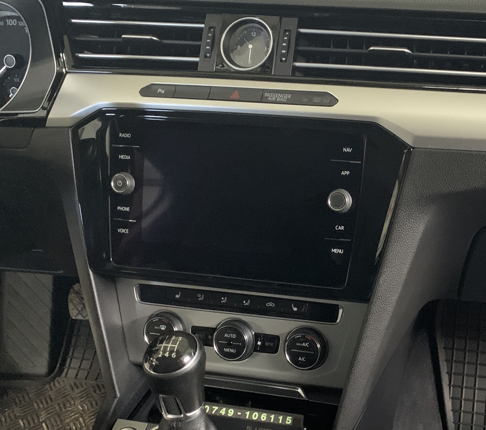 Activare 6 - VW Passat B8 2016 Instalare Camera Spate Marsarier Unitate MIB 2 APP Connect VW Montare 6 - VW Passat B8 2016 Instalare Camera Spate Marsarier Unitate MIB 2 APP Connect VW