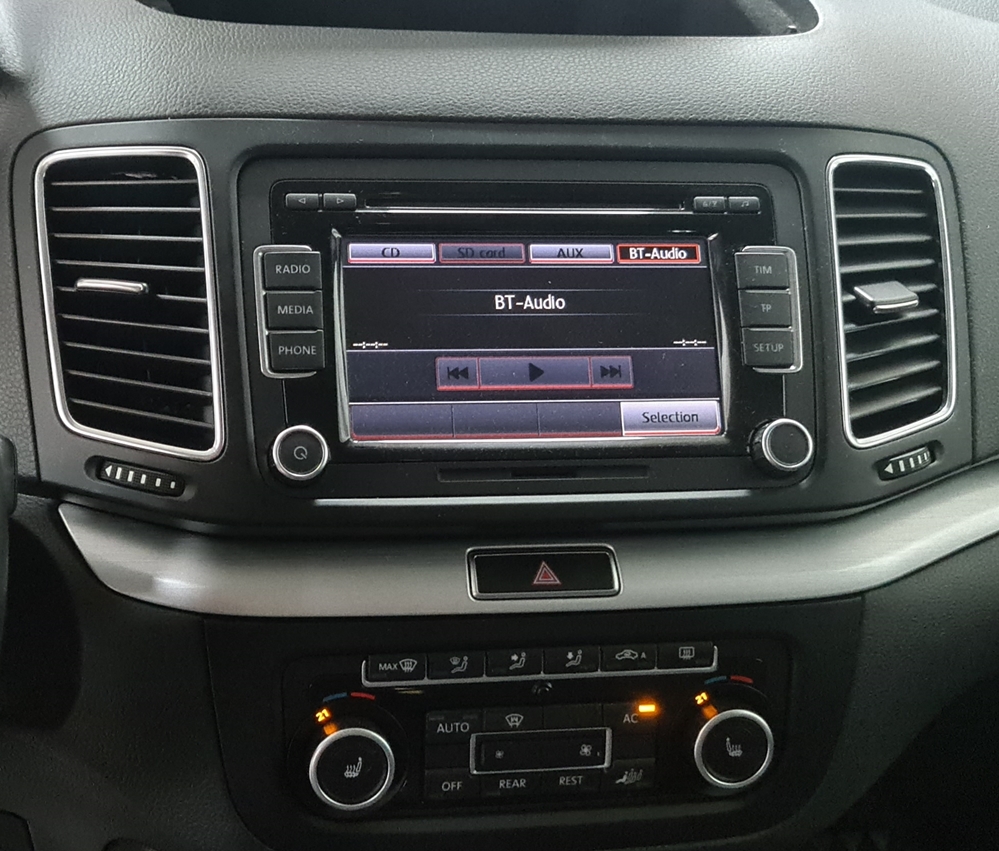 Activare 12 - Instalare Camera Spate Originala Navigatie MIB 2 PQ VW Sharan 7N Montare 12 - Instalare Camera Spate Originala Navigatie MIB 2 PQ VW Sharan 7N