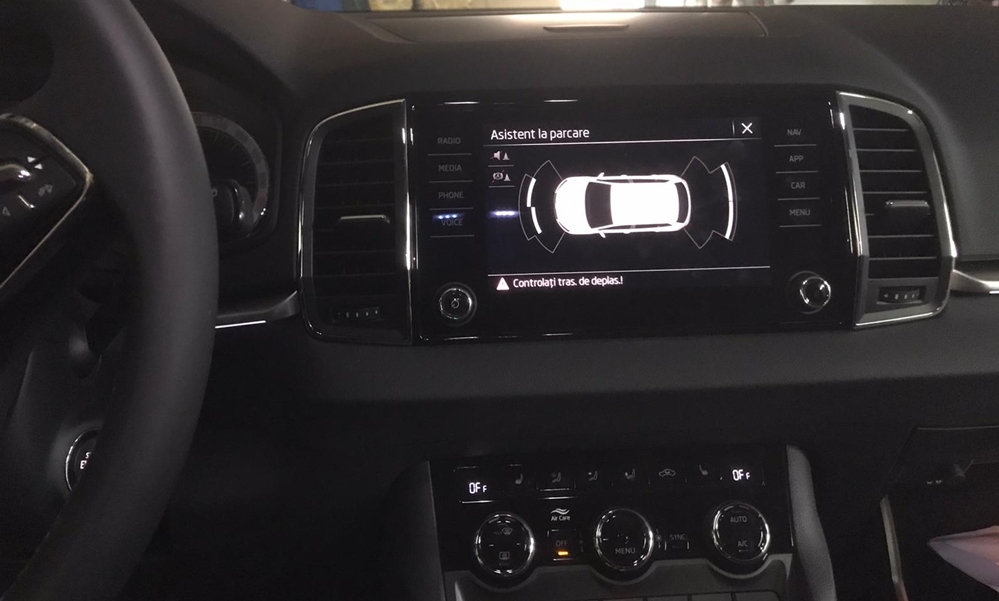 Montare 2 - Skoda Karoq 2020 Montaj Camera Spate Marsarier Highline Originala