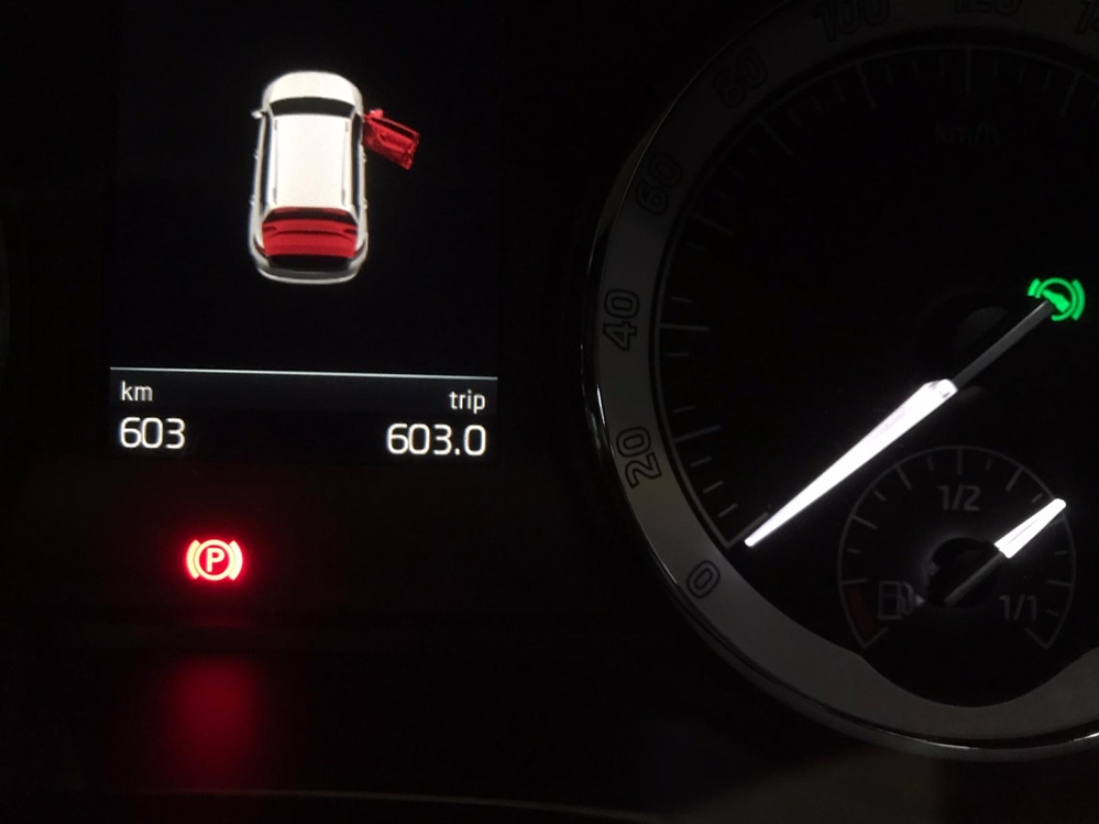 Montare 3 - Skoda Karoq 2020 Montaj Camera Spate Marsarier Highline Originala