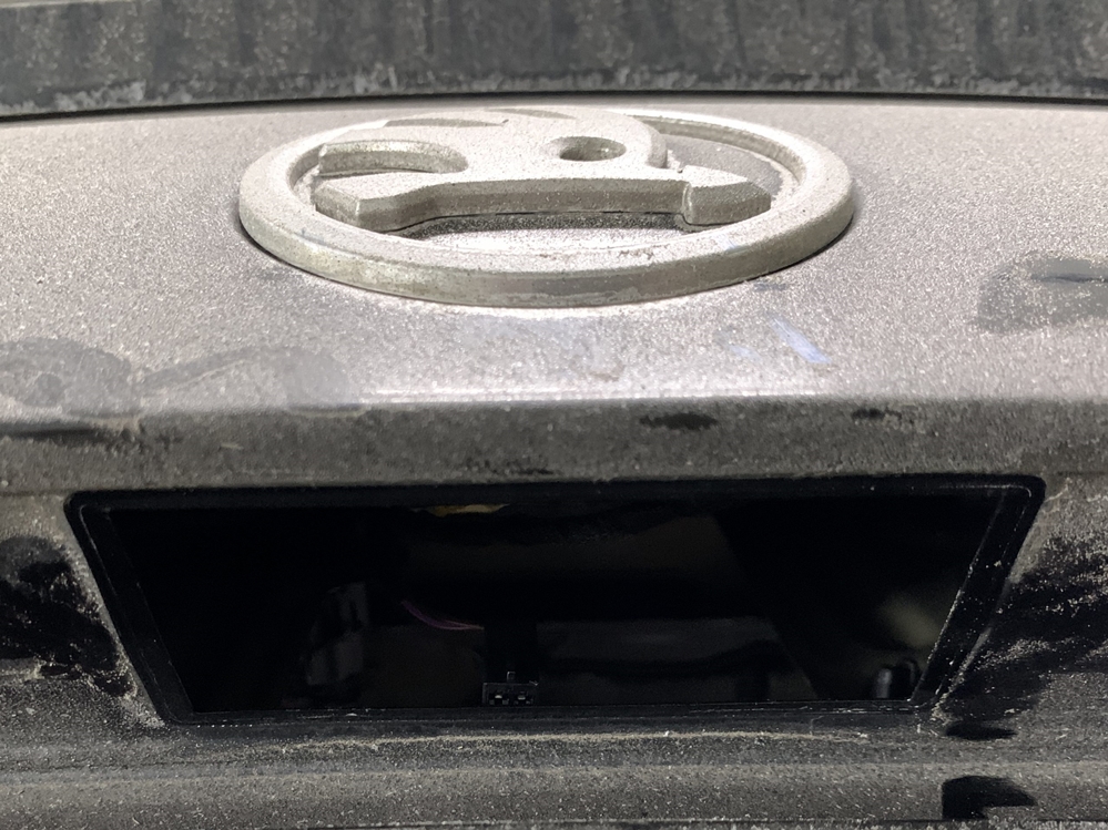 Montare 3 - Skoda Superb 3 2016 Instalare Camera Video Spate Highline Originala