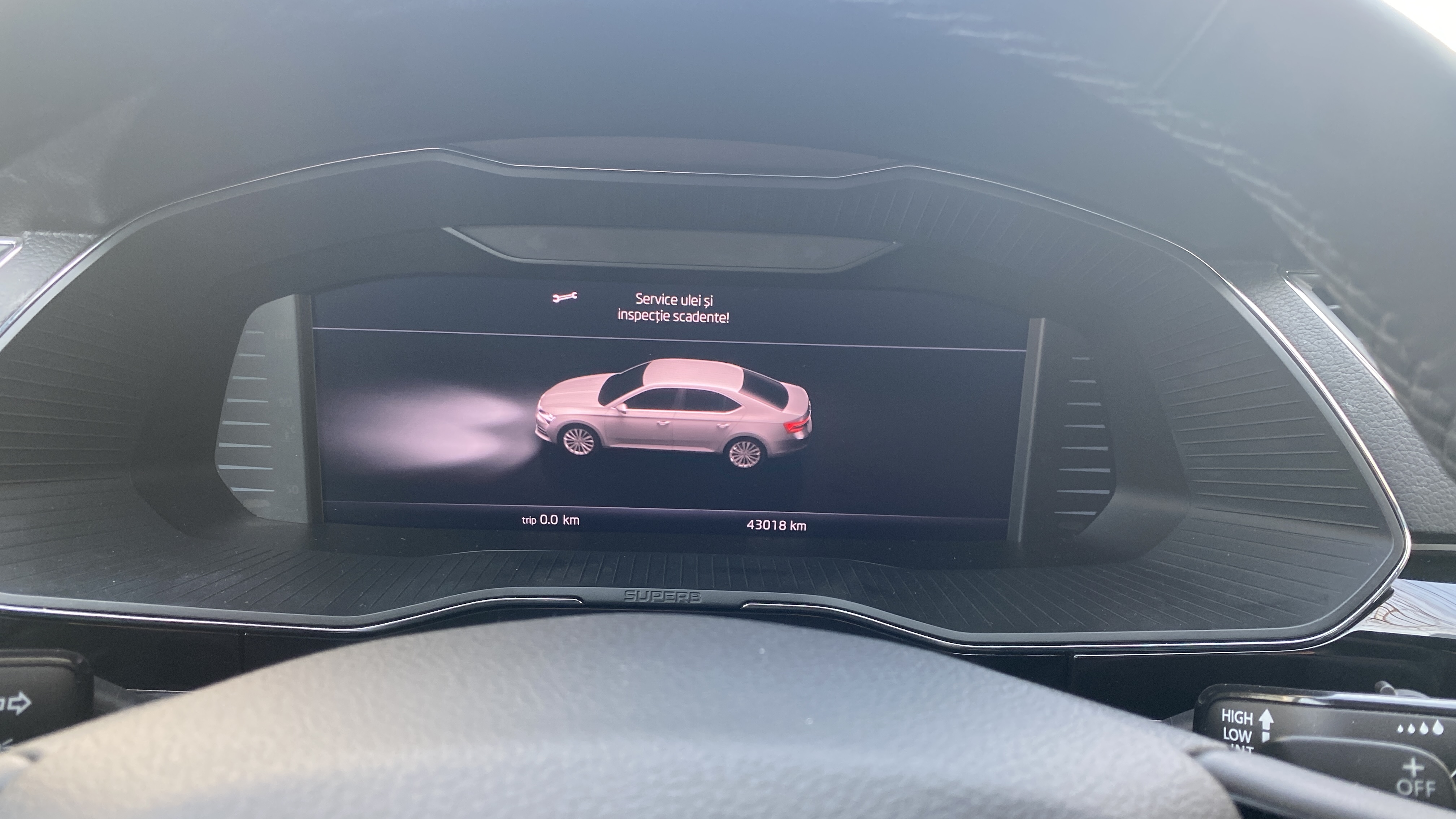 Montare 13 - Skoda Superb 3 III 2021 Instalare Ceasuri Digitale Virtual Cockpit AID Bord Digital