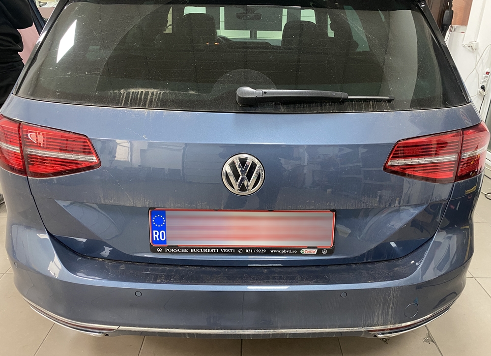 Montare 2 - VW Passat B8 2016 Instalare Ceasuri Digitale Virtual Cockpit Bord Digital Plasma