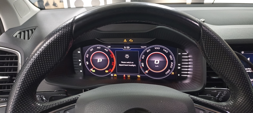 Activare 9 - Skoda Karoq 2018 Instalare Bord Digital Ceasuri Digitale Virtual Cockpit AID Montare 9 - Skoda Karoq 2018 Instalare Bord Digital Ceasuri Digitale Virtual Cockpit AID