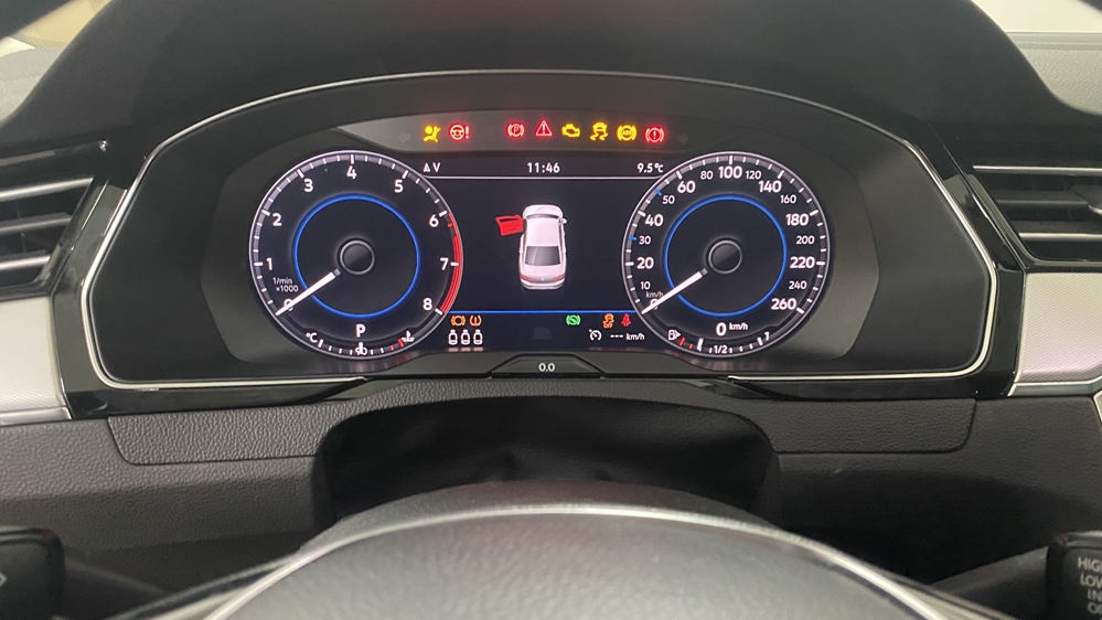 Montare 10 - VW Passat B8 2016 Instalare Ceasuri Digitale Bord Digital Panou Clima Digital Touch