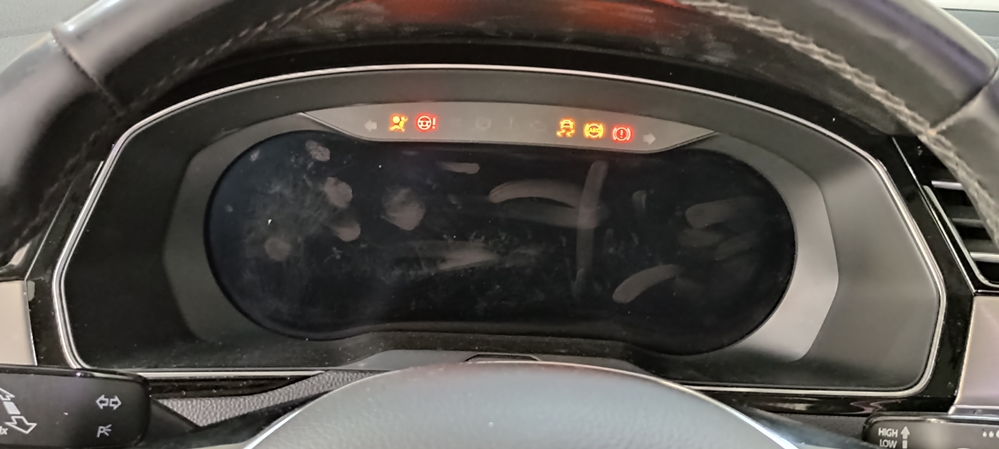 Activare 8 - VW Passat B8 2016 Instalare Ceasuri Digitale Virtual Cockpit AID Bord Digital Passat Montare 8 - VW Passat B8 2016 Instalare Ceasuri Digitale Virtual Cockpit AID Bord Digital Passat