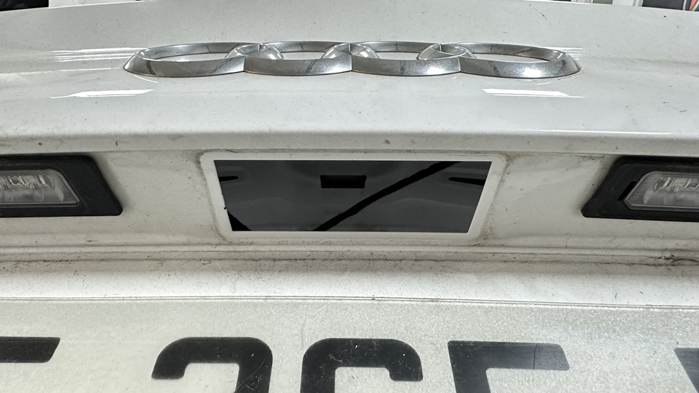Montare 4 - Audi A4 B9 2018 Instalare Montaj Camera Spate Marsarier Originala