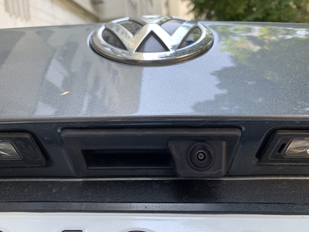 Montare 3 - VW Tiguan 2 AD1 Instalare Montaj Camera Spate Marsarier Originala