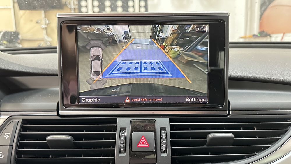 Activare 3 - Audi A6 C7 Instalare Montaj Camera Spate Marsarier Originala Montare 3 - Audi A6 C7 Instalare Montaj Camera Spate Marsarier Originala