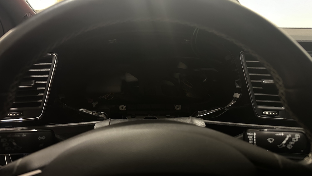 Activare 4 - Seat Leon 5F Instalare Codare Virtual Cockpit AID Ceasuri Digitale Bord Digital Plasma Montare 4 - Seat Leon 5F Instalare Codare Virtual Cockpit AID Ceasuri Digitale Bord Digital Plasma