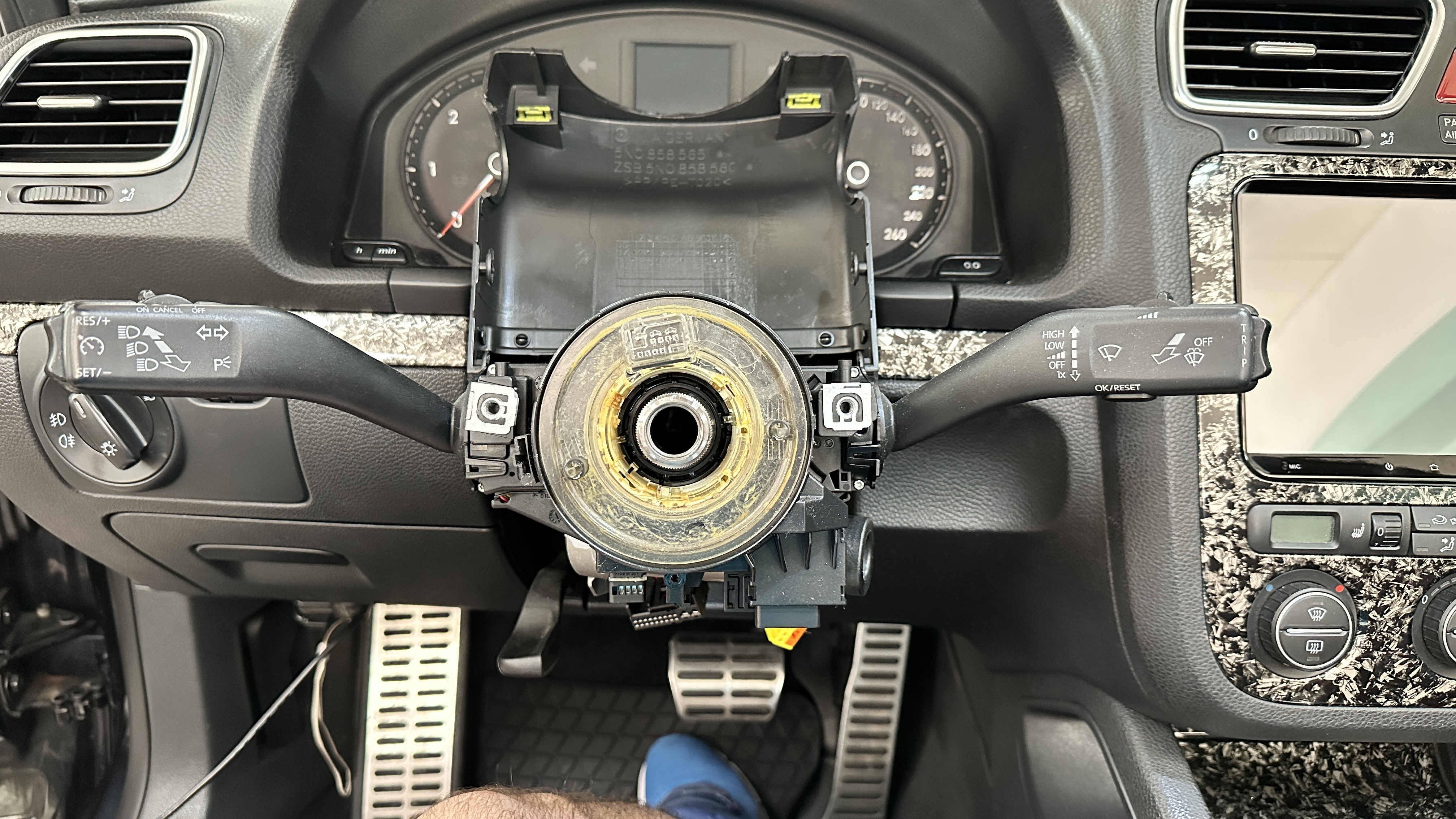 Activare 8 - Instalare Comenzi Volan VW EOS 2008 Volan Golf 7 GTI Calculator Coloana Highline Montare 8 - Instalare Comenzi Volan VW EOS 2008 Volan Golf 7 GTI Calculator Coloana Highline