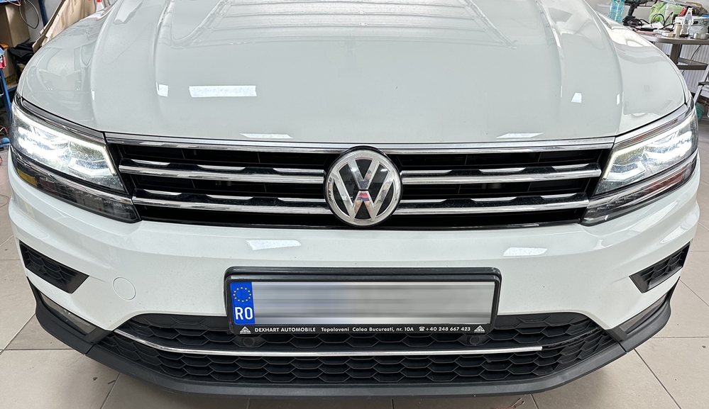 Montare 2 - VW Tiguan 2 AD1 Instalare Faruri FULL LED Matrix Originale