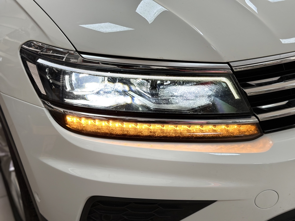 Montare 9 - VW Tiguan 2 AD1 Instalare Faruri FULL LED Matrix Originale
