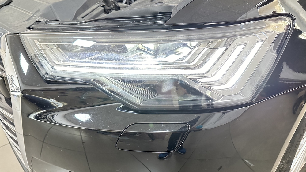 Montare 13 - Audi A6 C8 2022 Instalare Faruri Full Led Matrix Stopuri Triple Led Originale