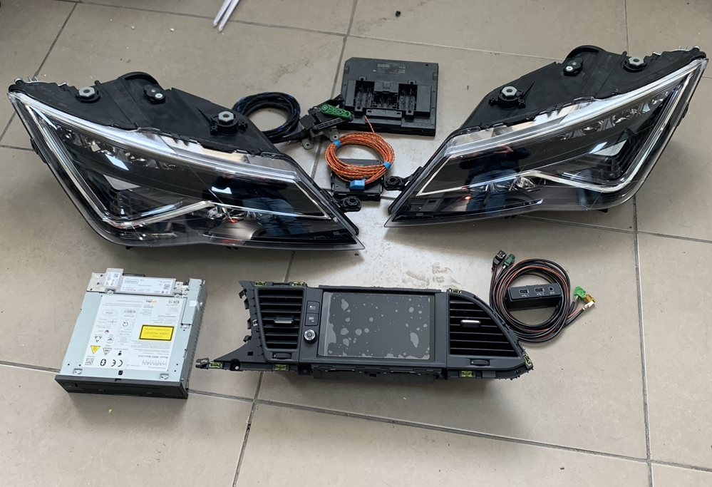 Activare 14 - Seat Leon 5F 2015 Instalare Faruri Full LED Navigatie MIB2 Pro Harman Montare 14 - Seat Leon 5F 2015 Instalare Faruri Full LED Navigatie MIB2 Pro Harman