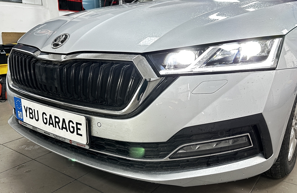 Montare 6 - Skoda Octavia 4 2022 Instalare Faruri Full LED Skoda Crystal Lighting ACC Adaptive Cruise Control