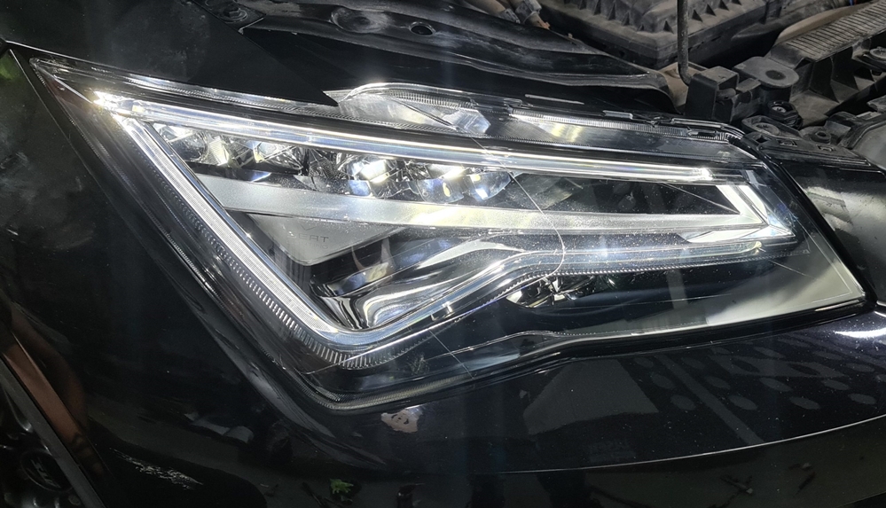 Activare 3 - Seat Ateca 2017 Instalare Faruri LED Originale Highline Montare 3 - Seat Ateca 2017 Instalare Faruri LED Originale Highline