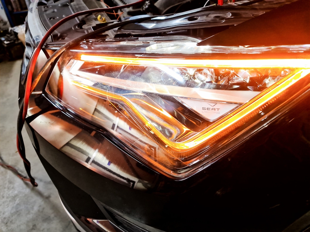 Activare 5 - Seat Ateca 2017 Instalare Faruri LED Originale Highline Montare 5 - Seat Ateca 2017 Instalare Faruri LED Originale Highline