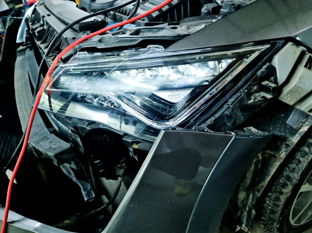 Activare 15 - Seat Leon 5F 2014 Instalare Faruri LED Seat Lighting Seat Leon 5F Montare 15 - Seat Leon 5F 2014 Instalare Faruri LED Seat Lighting Seat Leon 5F