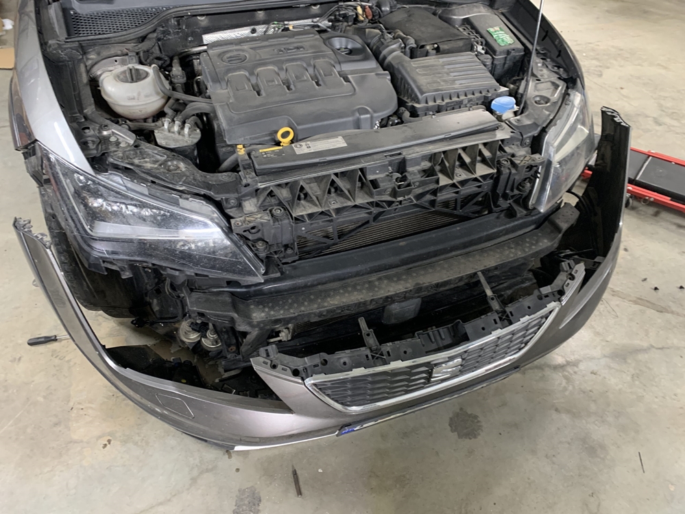 Activare 7 - Seat Leon 5F 2014 Instalare Faruri LED Seat Lighting Seat Leon 5F Montare 7 - Seat Leon 5F 2014 Instalare Faruri LED Seat Lighting Seat Leon 5F